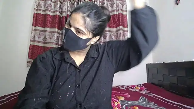 Dayna-36 online show from November 29, 2025, 4:18 pm