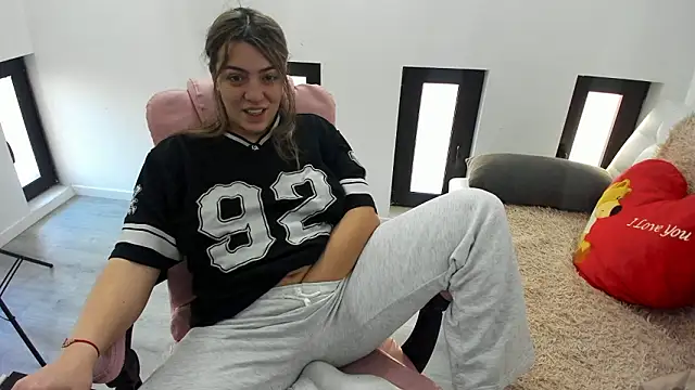 Snapshot of Dyana_Kaylinn chatting on March 11, 2026, 5:34 am Dyana Kaylinn online show from March 11, 2026, 5:34 am