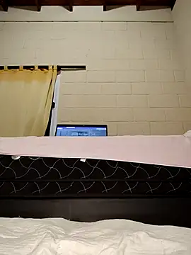 0hYeahbb online show from October 24, 2025, 1:26 am