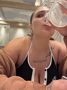 JessiMur online show from February 20, 2026, 6:26 am