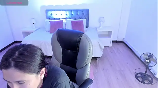  Natalie18 online show from January 10, 2026, 3:35 am