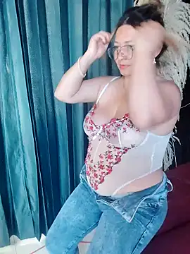 Devil Sara online show from April 12, 2026, 3:59 pm