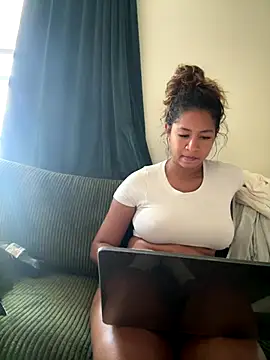 VanessaBling online show from October 2, 2025, 8:45 pm