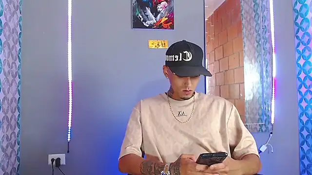 Liam lee online show from April 18, 2026, 10:21 pm