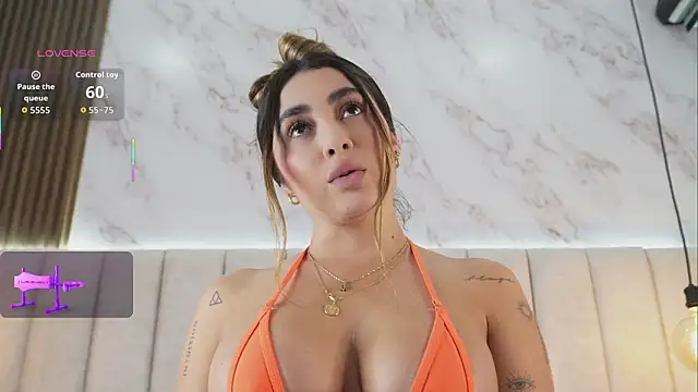 Snapshot of Annyy_Rosse chatting on January 17, 2026, 4:49 am Annyy Rosse online show from January 17, 2026, 4:49 am