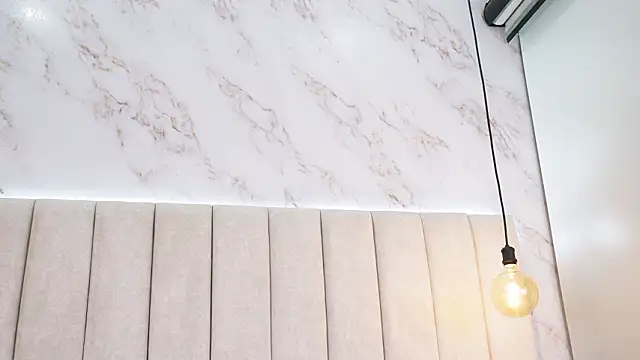 Snapshot of Annyy_Rosse chatting on February 21, 2026, 6:59 am Annyy Rosse online show from February 21, 2026, 6:59 am