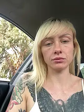 Snapshot of haileyhope_ chatting on December 10, 2024, 11:54 am haileyhope online show from December 10, 2024, 11:54 am