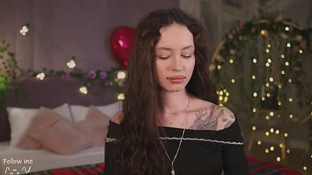 Meow Nancy online show from February 11, 2025, 9:09 am