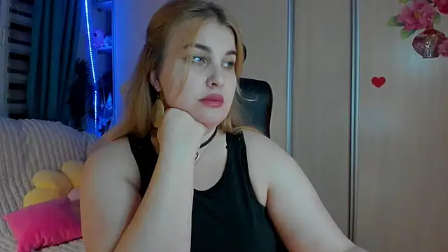 Snapshot of CoraSwon chatting on March 30, 2026, 5:25 pm CoraSwon online show from March 30, 2026, 5:25 pm