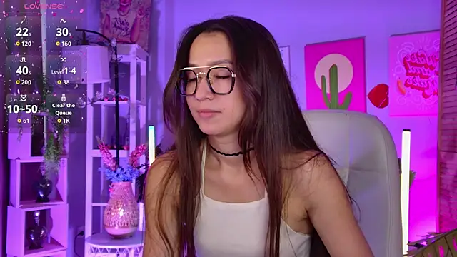 LanaBaker online show from June 19, 2026, 2:50 am