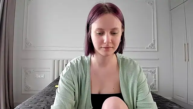 Snapshot of realpurrr chatting on April 20, 2026, 7:55 am realpurrr online show from April 20, 2026, 7:55 am