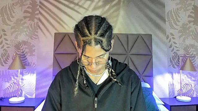 Maxim-Walker online show from November 13, 2025, 2:59 am