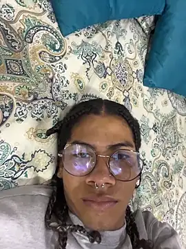 Maxim-Walker online show from December 3, 2025, 3:07 am