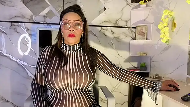 AmberNix online show from July 21, 2026, 1:45 pm