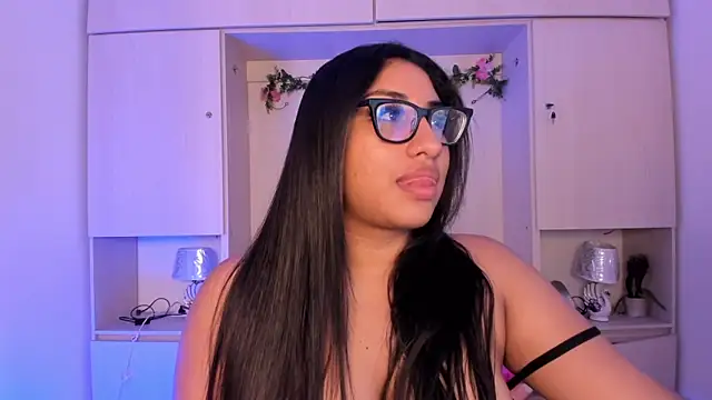 CANDYGABYY online show from May 14, 2026, 8:06 pm