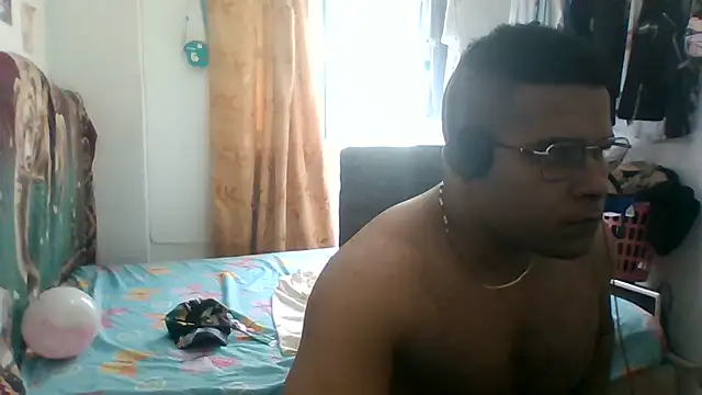 Snapshot of SaucyAffair0 chatting on July 24, 2026, 2:57 pm SaucyAffair0 online show from July 24, 2026, 2:57 pm