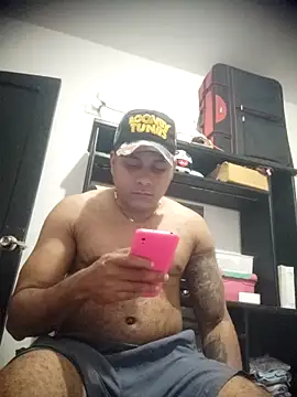 SaucyAffair0 online show from February 22, 2026, 7:33 am