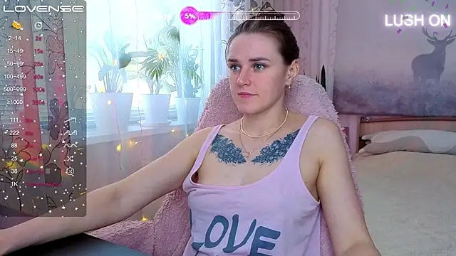 Bella  Swoon online show from April 14, 2026, 6:18 am