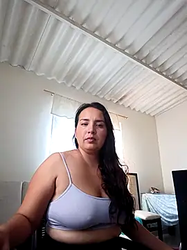 Snapshot of allison-dreams chatting on February 21, 2025, 7:10 pm allison-dreams online show from February 21, 2025, 7:10 pm