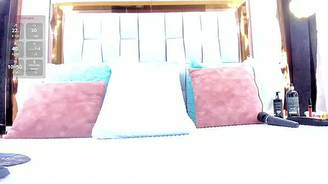 RileySweett online show from October 10, 2025, 11:44 am