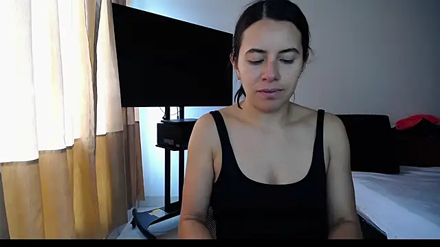 Snapshot of Mariam_Gomezxxx chatting on October 27, 2025, 3:24 pm Mariam Gomezxxx online show from October 27, 2025, 3:24 pm