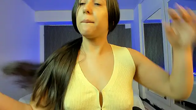 paulina sweett  online show from January 12, 2026, 11:17 am