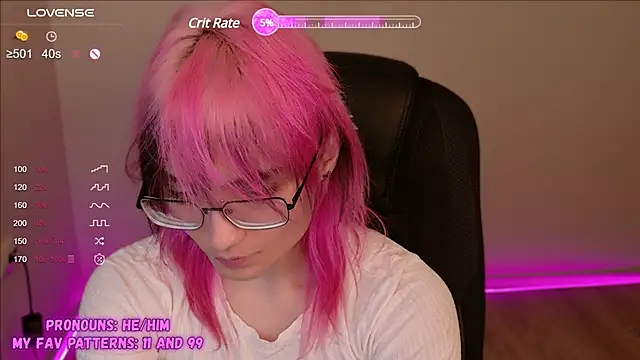 Snapshot of CuteYukiKun chatting on March 6, 2025, 5:43 pm CuteYukiKun online show from March 6, 2025, 5:43 pm