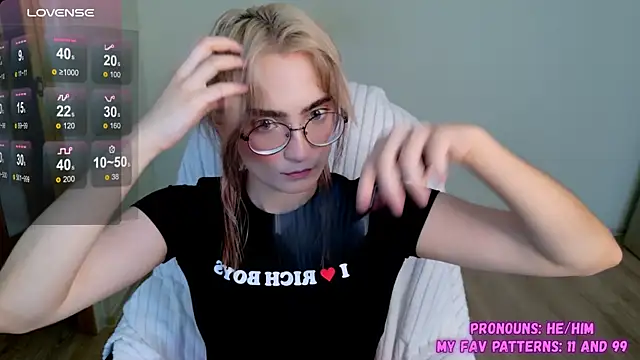 Snapshot of CuteYukiKun chatting on September 18, 2025, 9:12 am CuteYukiKun online show from September 18, 2025, 9:12 am