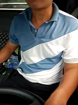 Snapshot of Vanilahirl chatting on October 6, 2025, 1:40 am Vanilahirl online show from October 6, 2025, 1:40 am