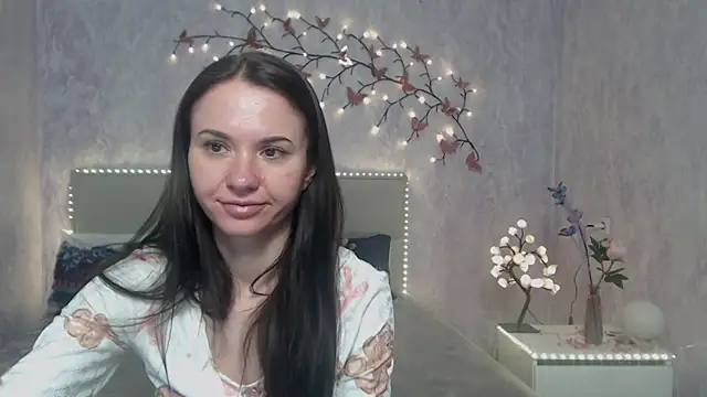 Snapshot of KaraCriegs chatting on March 8, 2026, 2:48 am KaraCriegs online show from March 8, 2026, 2:48 am