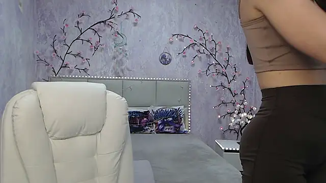 KaraCriegs online show from May 17, 2026, 5:46 pm