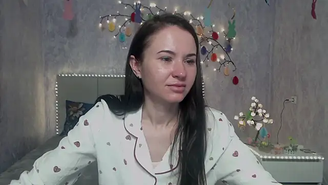 Snapshot of KaraCriegs chatting on April 12, 2026, 5:16 pm KaraCriegs online show from April 12, 2026, 5:16 pm