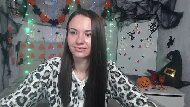 KaraCriegs online show from October 25, 2025, 5:13 pm