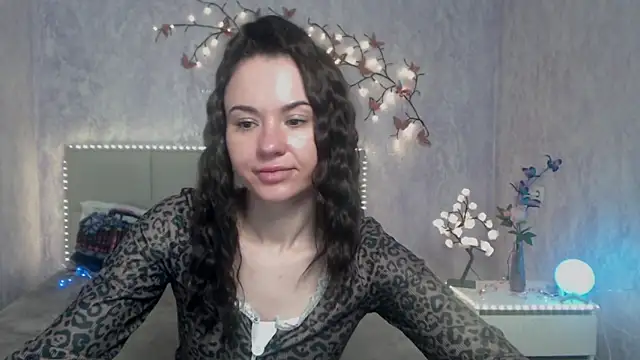 Snapshot of KaraCriegs chatting on March 14, 2026, 6:36 pm KaraCriegs online show from March 14, 2026, 6:36 pm