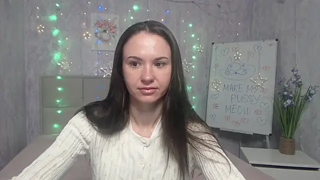 KaraCriegs online show from September 30, 2025, 5:52 pm