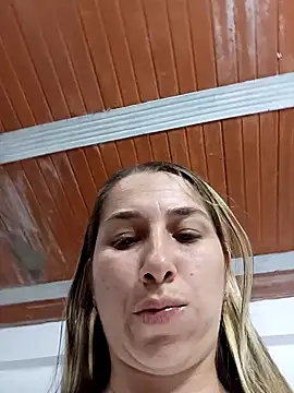 Iris love18 online show from October 25, 2025, 4:07 pm