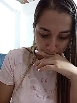 Iris love18 online show from November 2, 2025, 8:47 pm