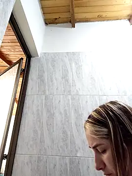 Iris love18 online show from March 11, 2026, 3:17 pm