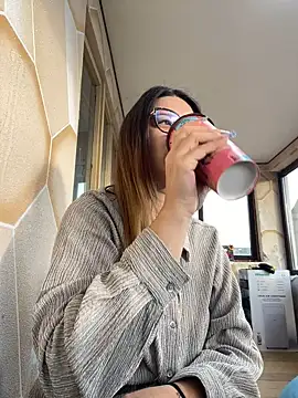 NadiraNoor online show from October 21, 2025, 2:16 pm