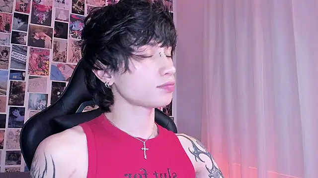 liamelf online show from January 5, 2025, 6:13 am