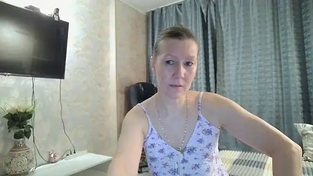 WindChristy online show from December 4, 2025, 3:38 am