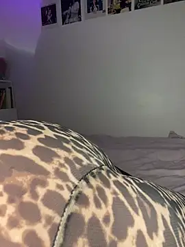 milkyhonybaby online show from February 19, 2026, 11:01 pm