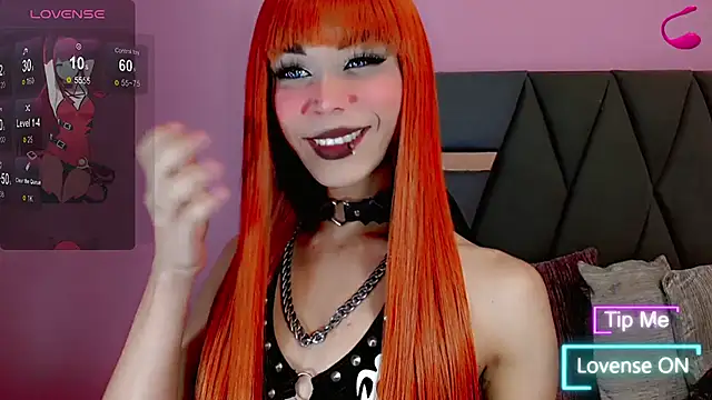 Snapshot of kimMaddiee chatting on December 4, 2024, 12:35 am kimMaddiee online show from December 4, 2024, 12:35 am