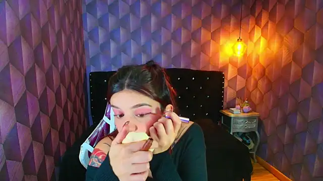 Snapshot of LiaHarryis chatting on November 24, 2025, 7:25 pm LiaHarryis online show from November 24, 2025, 7:25 pm