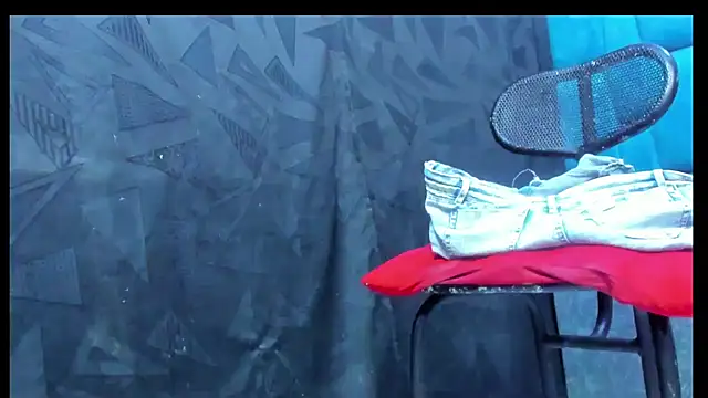 Snapshot of monsterdick_22cm chatting on November 24, 2025, 3:06 am monsterdick 22cm online show from November 24, 2025, 3:06 am