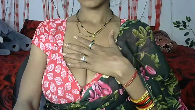 Snapshot of Anjali_Milsi chatting on March 18, 2025, 9:45 am Anjali Milsi online show from March 18, 2025, 9:45 am