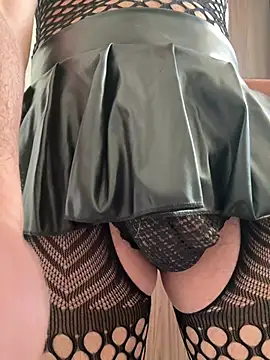 AlvaSmallCook online show from March 19, 2026, 7:14 pm