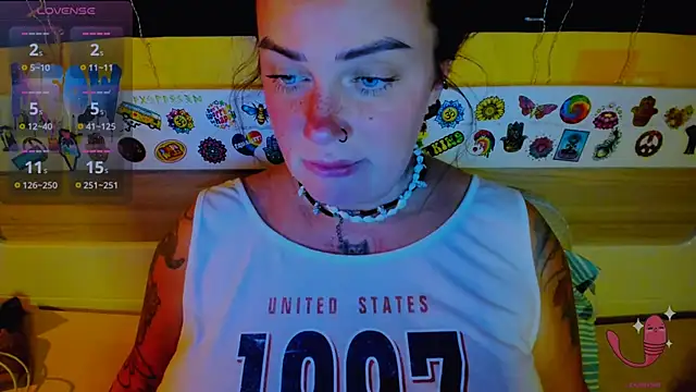 EllieOz online show from September 27, 2025, 5:41 pm