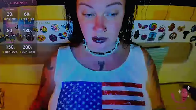 EllieOz online show from September 9, 2025, 5:33 pm