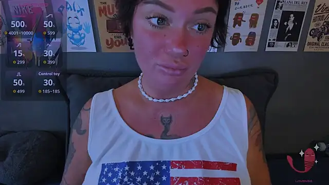 EllieOz online show from June 1, 2026, 1:22 pm